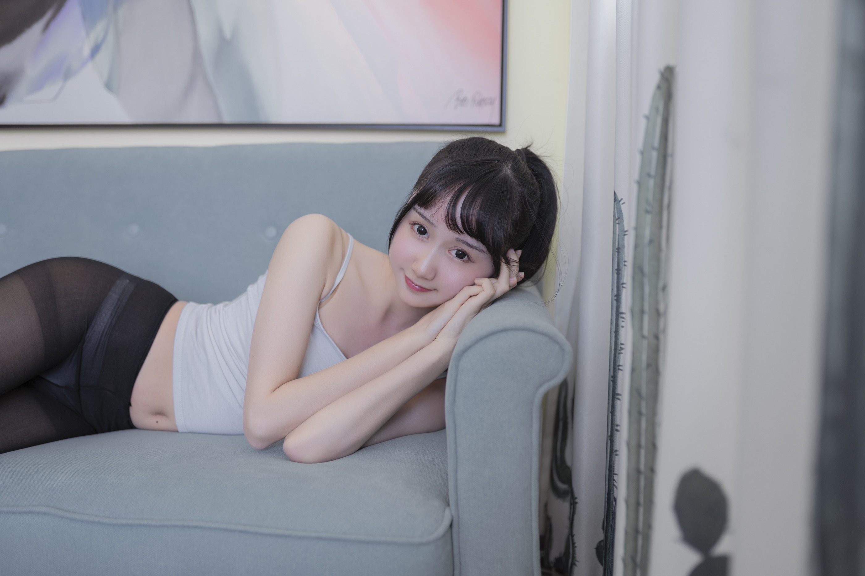 图片[1]-木棉棉 – NO.005 木绵绵OwO 黑丝背心居家写真[40P]-XikXak
